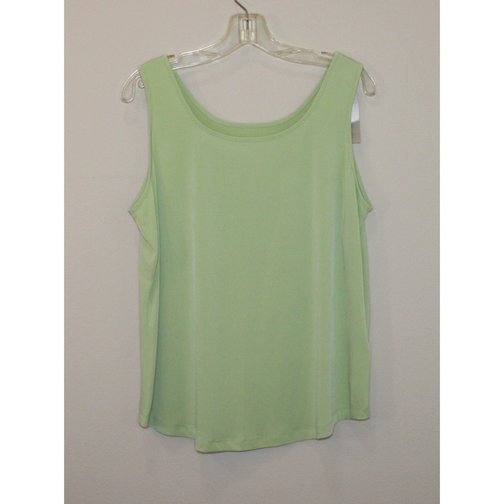 Chico's Lena Shirttail Tank 2 Large Svelte Sage Green scoop neck Basic Knit NWT